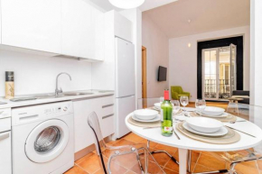 Bello Apartamento en Centro de Madrid, C/Infantas 1-3 by Batuecas